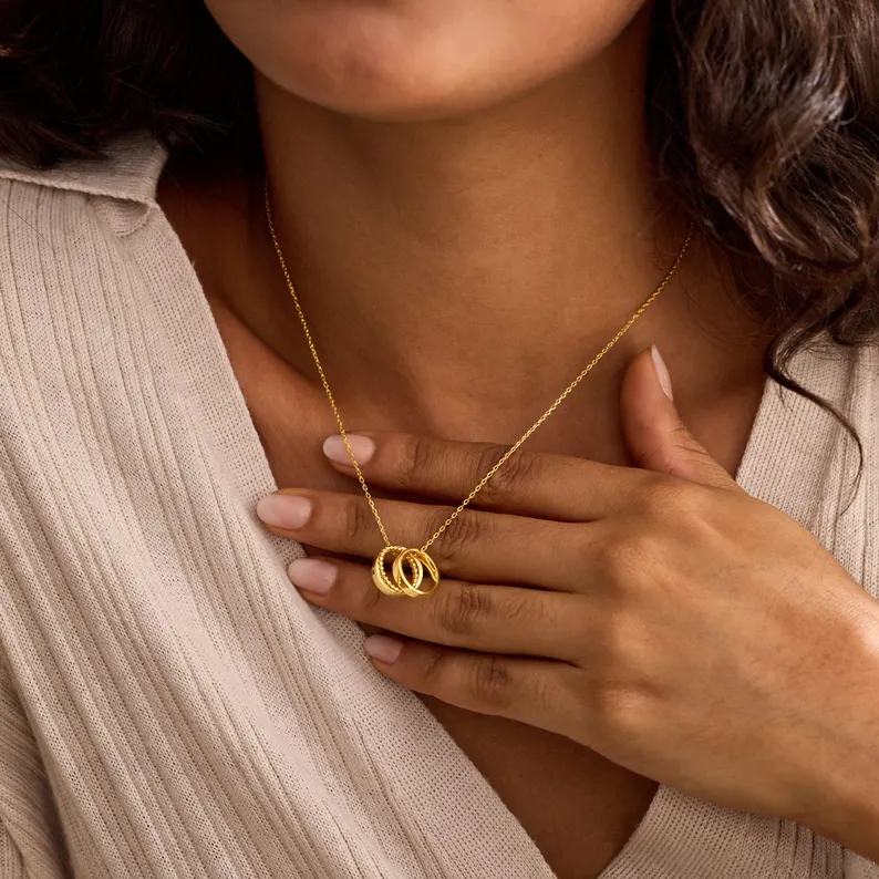 Customized Circle Name Necklace-gift for her