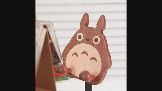 Personalized Wooden Animal Phone Stand